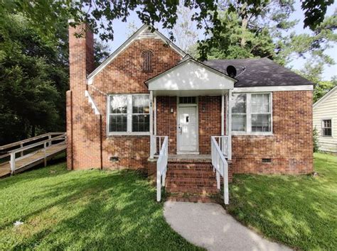 View pictures of homes, review sales history, and use our detailed filters to find the perfect place. . Houses for rent in florence sc under 700 a month